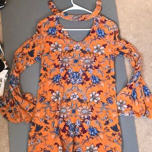 Choker- v-neckline dress!